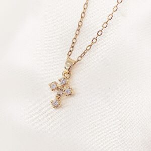 Κολιέ cross