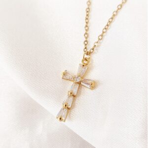 Κολιέ cross