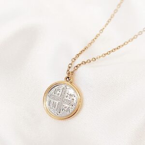 Κολιέ Κωνσταντινάτο